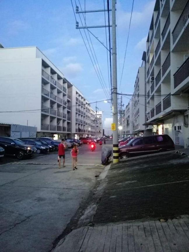 Ekonumi Rooms At Moonwalk Paranaque Paranaque City エクステリア 写真