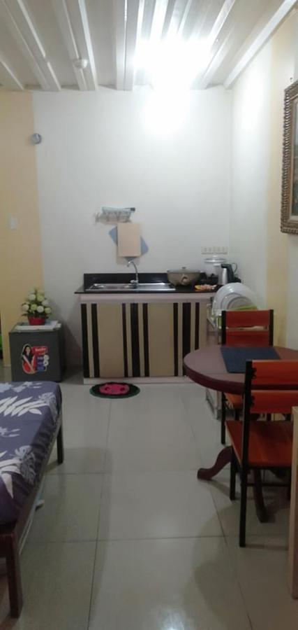 Ekonumi Rooms At Moonwalk Paranaque Paranaque City エクステリア 写真