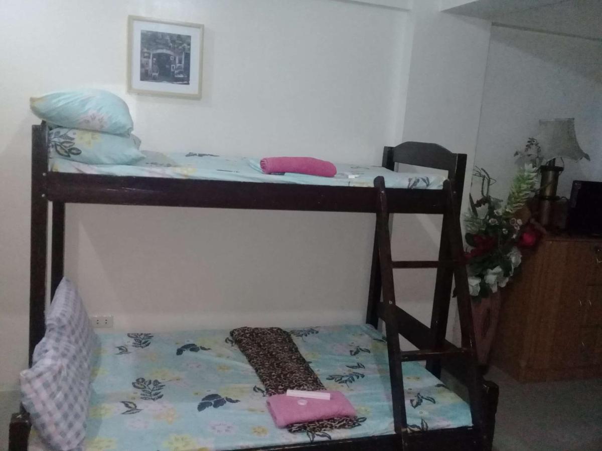 Ekonumi Rooms At Moonwalk Paranaque Paranaque City エクステリア 写真