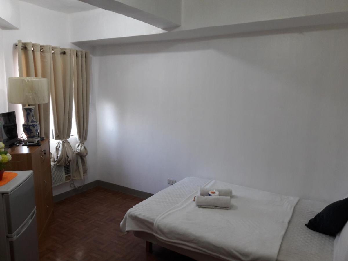 Ekonumi Rooms At Moonwalk Paranaque Paranaque City エクステリア 写真